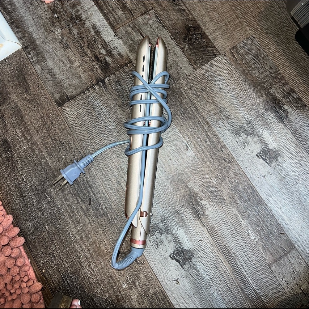 Straighten iron